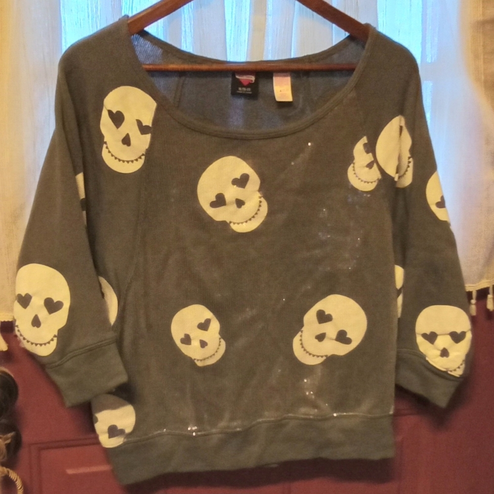 Hard Candy Gray Skull Print Women Sweater